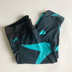 Lululemon Black Blue Cut Mid Rise Leggings size 10